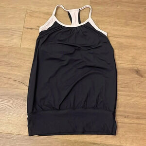 Lululemon | No limits tank top w/built in shelf bra women’s size 4 gray pink